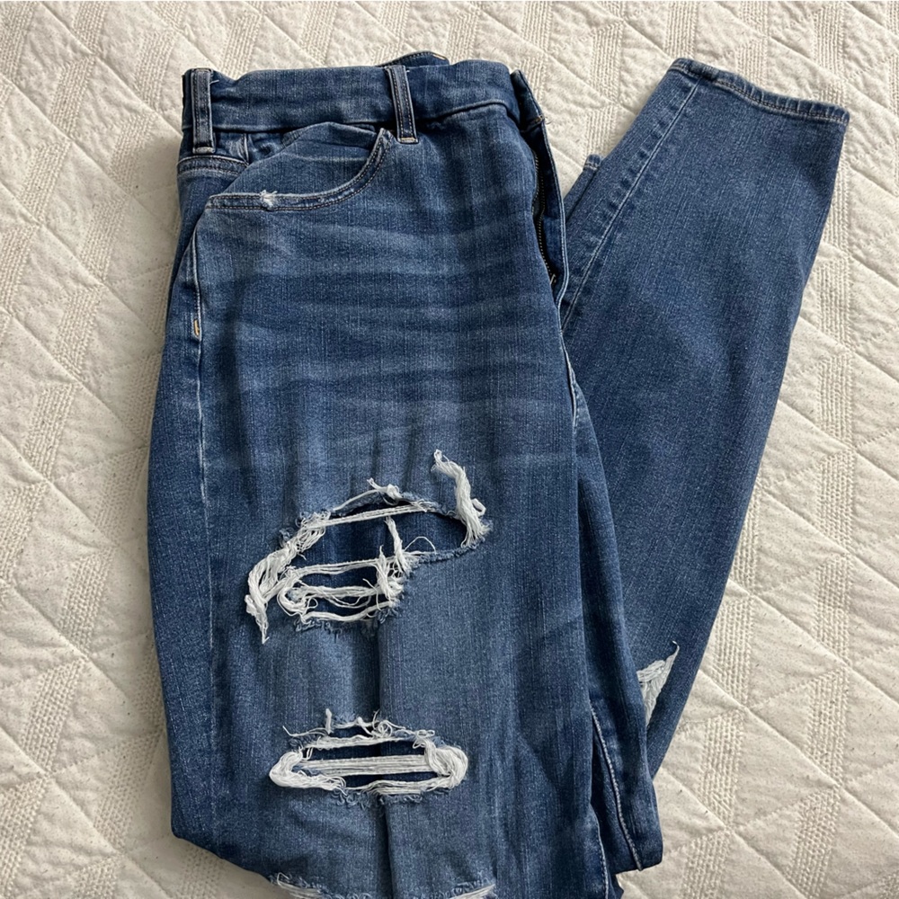 Ripped jeans